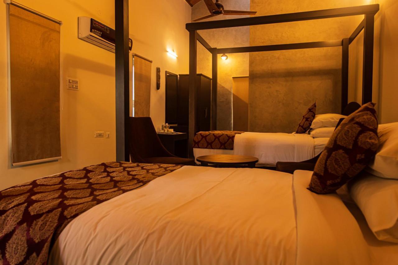 Brown Town Resort & Spa Hyderabad Exteriör bild