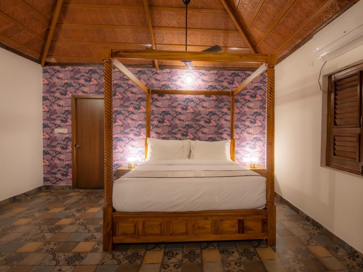 Brown Town Resort & Spa Hyderabad Exteriör bild